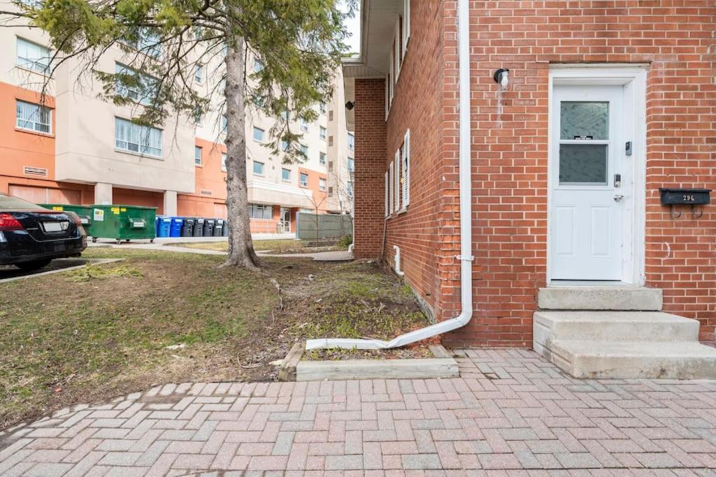 Harmony Home Near University Of Waterloo Exteriör bild